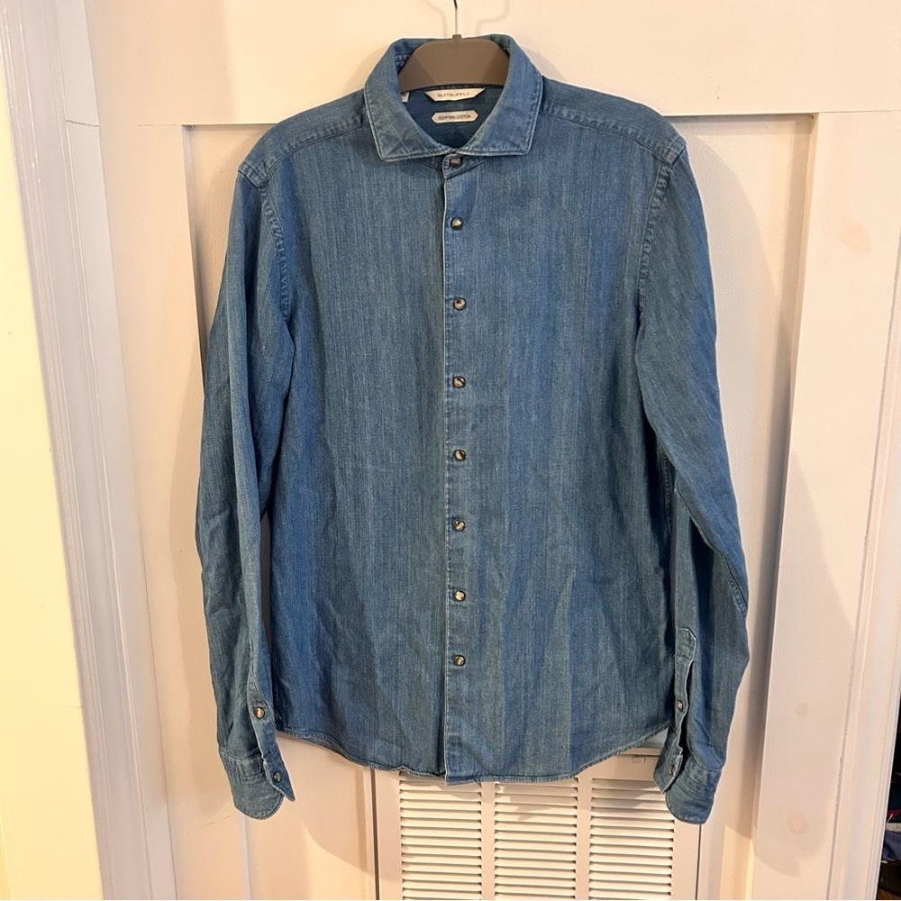 Suitsupply Blue Egyptian Cotton chambray denim snapdown Shirt slim fit